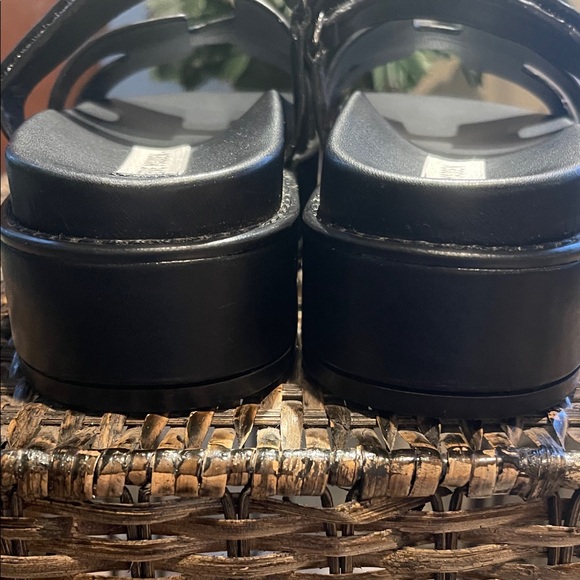 Steve Madden Mayven Leather Sandals size 7.5 - Picture 4 of 6